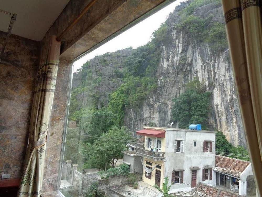 Limestone View *
